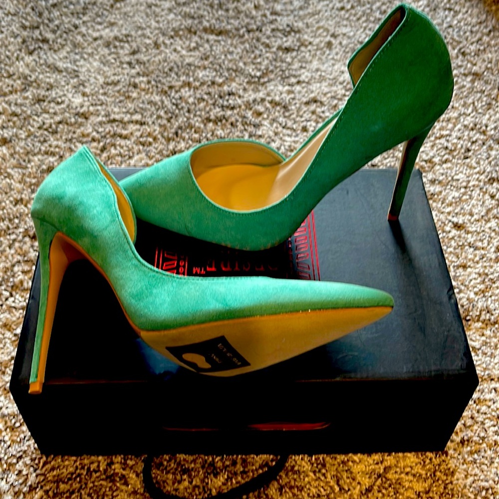 Desire Mint Green Pumps